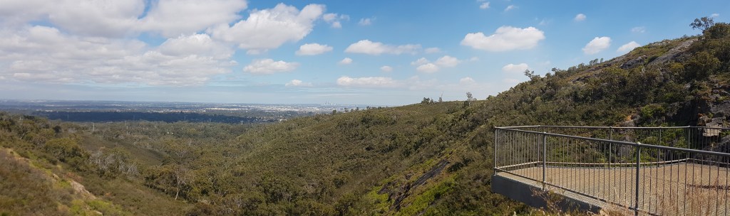 Bushwalking at Lesmurdie&nbsp;Falls